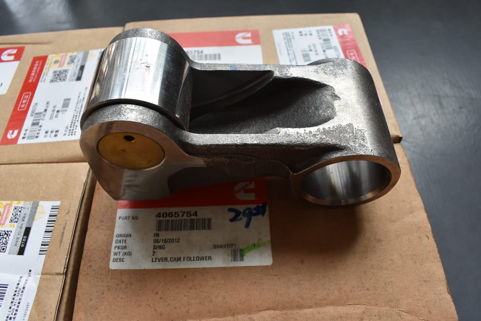 4065754  LEVER,CAM FOLLOWER