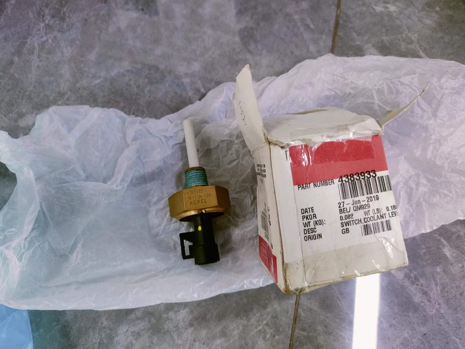 4383933 SWITCH.COOLANT LEVER