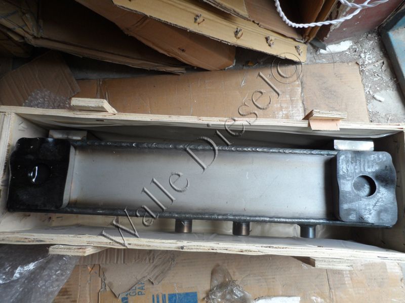 4061161 OIL COOLER