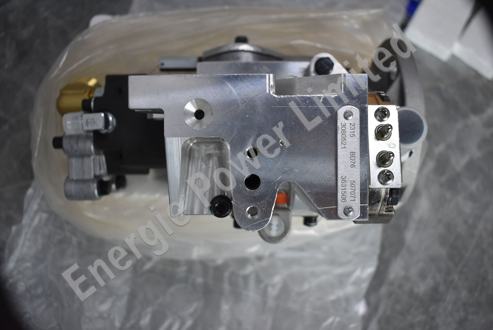 3080521bd76 fuel pump